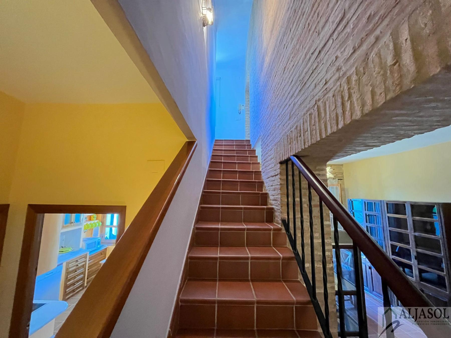 For sale of chalet in Olivares