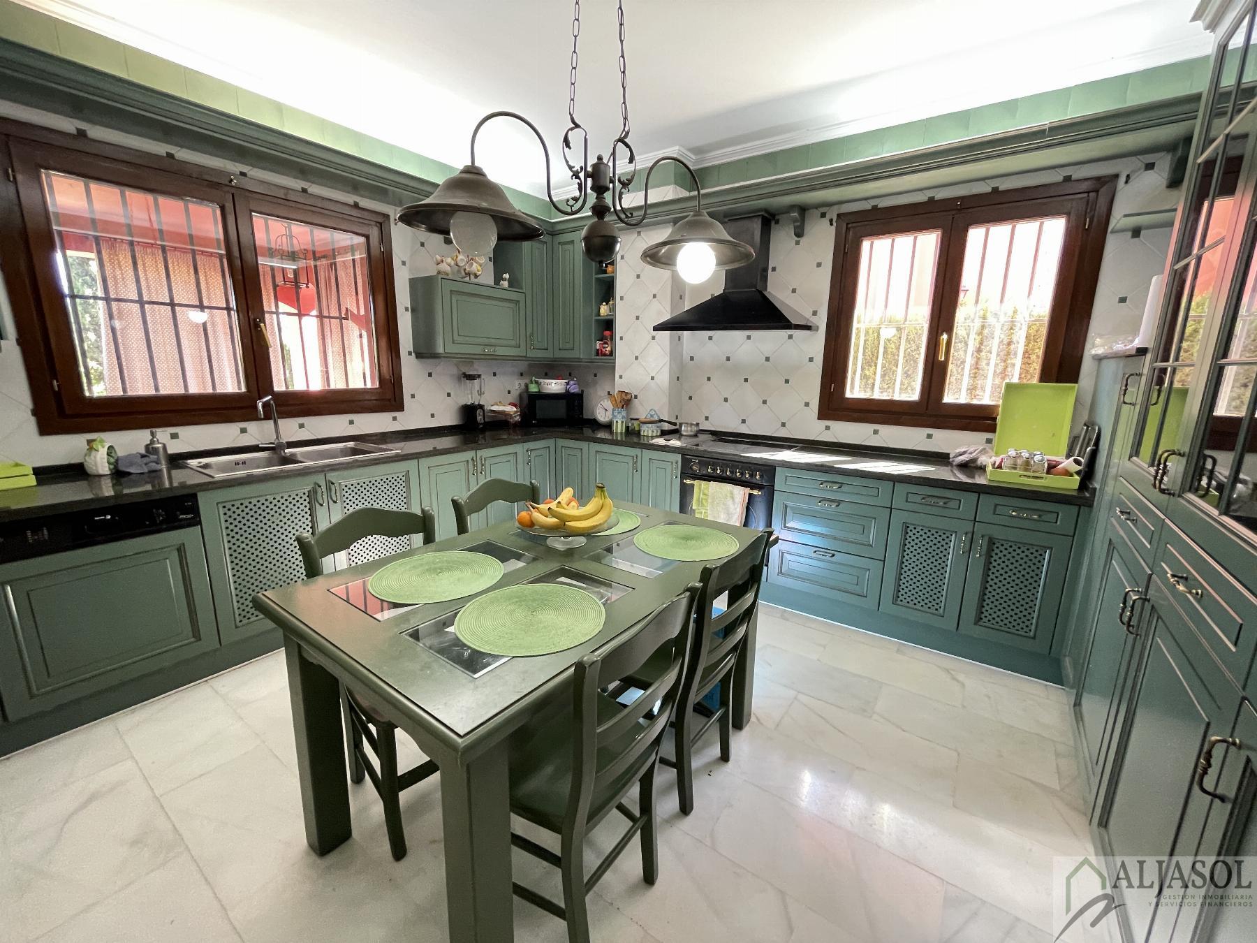 For sale of chalet in Bormujos