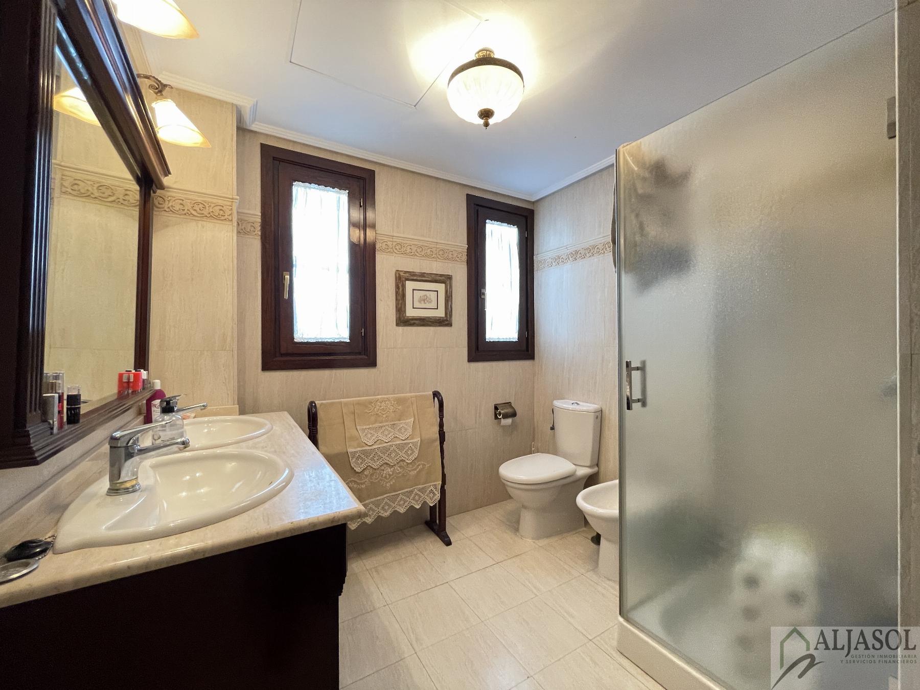 For sale of chalet in Bormujos
