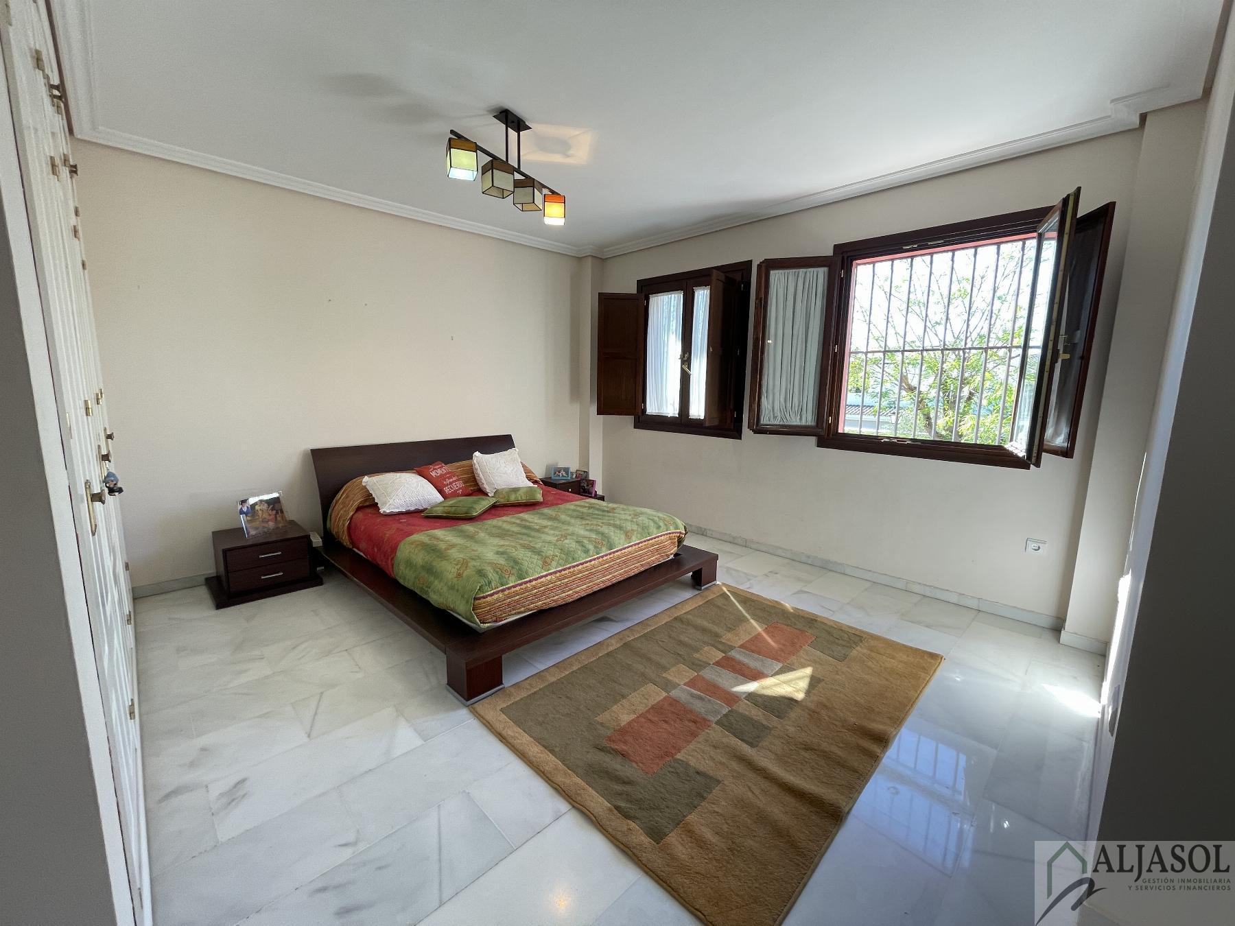 For sale of chalet in Bormujos