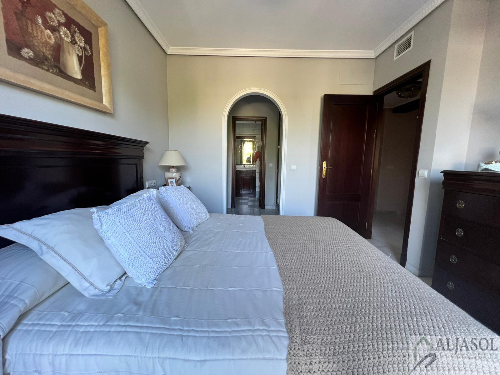 For sale of chalet in Bormujos