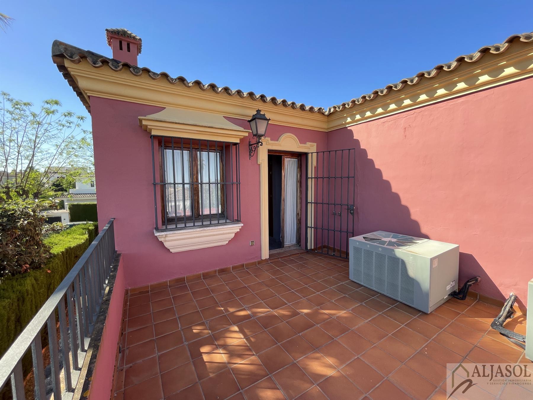 For sale of chalet in Bormujos