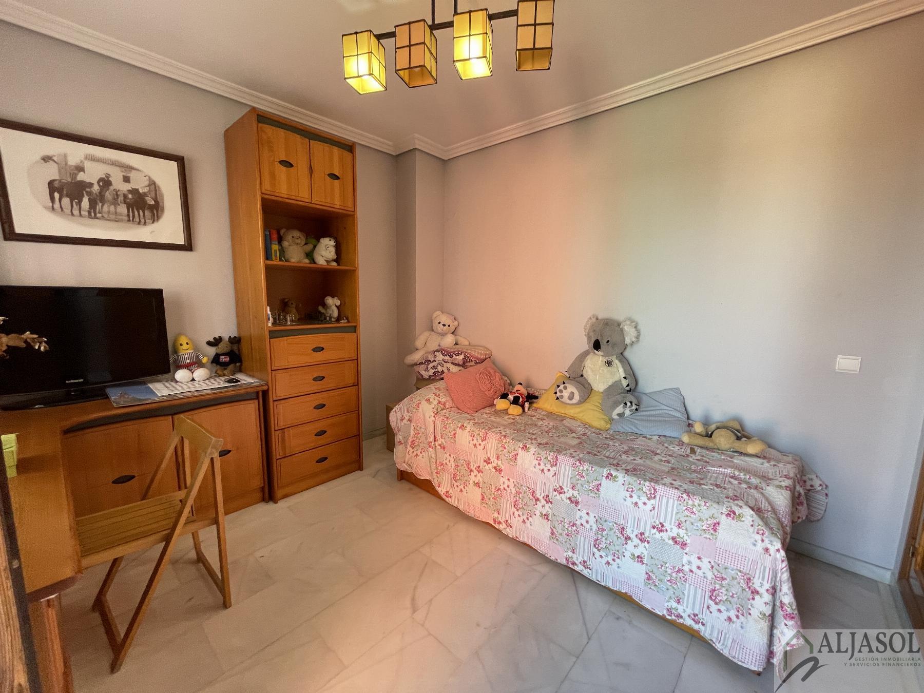 For sale of chalet in Bormujos