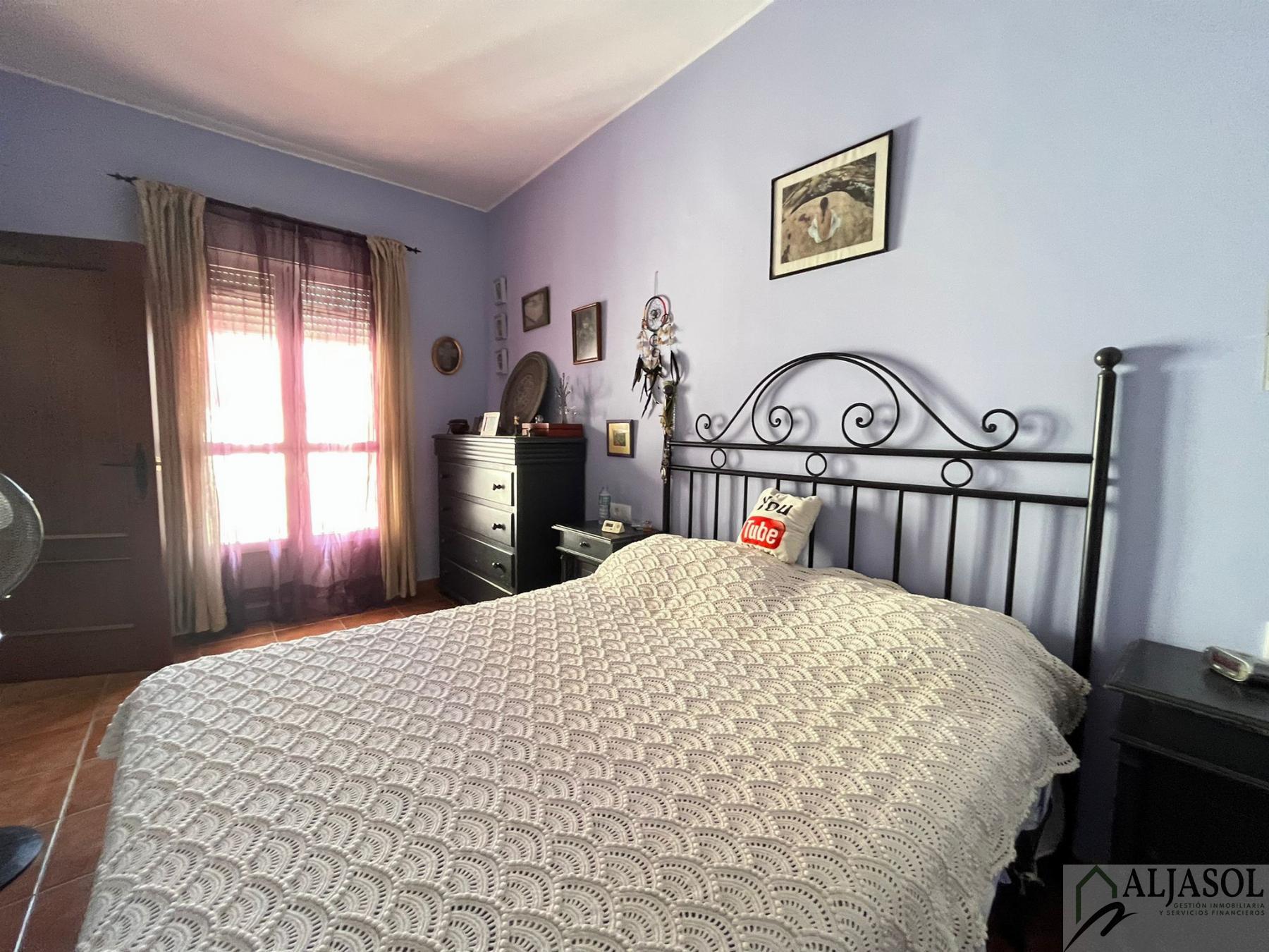 For sale of house in Umbrete