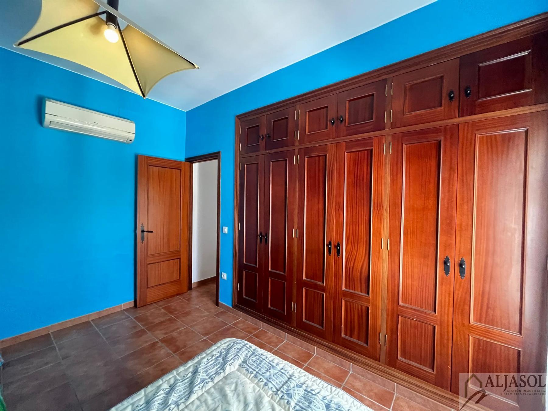 For sale of house in Umbrete