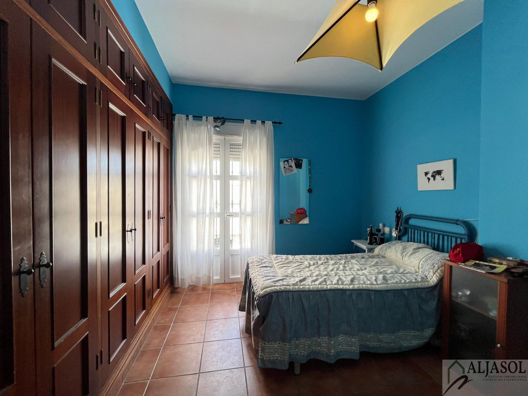 For sale of house in Umbrete