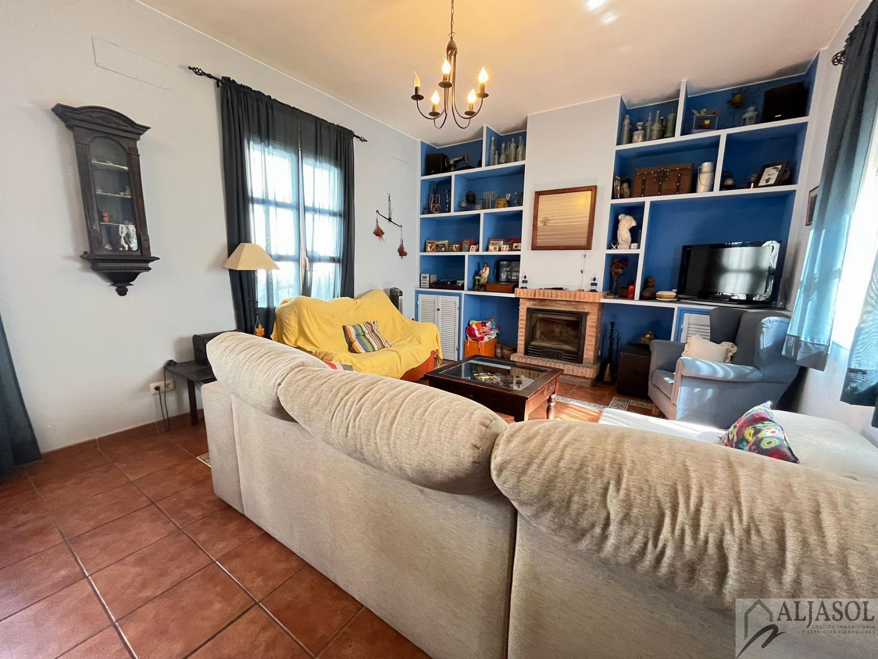 For sale of house in Umbrete