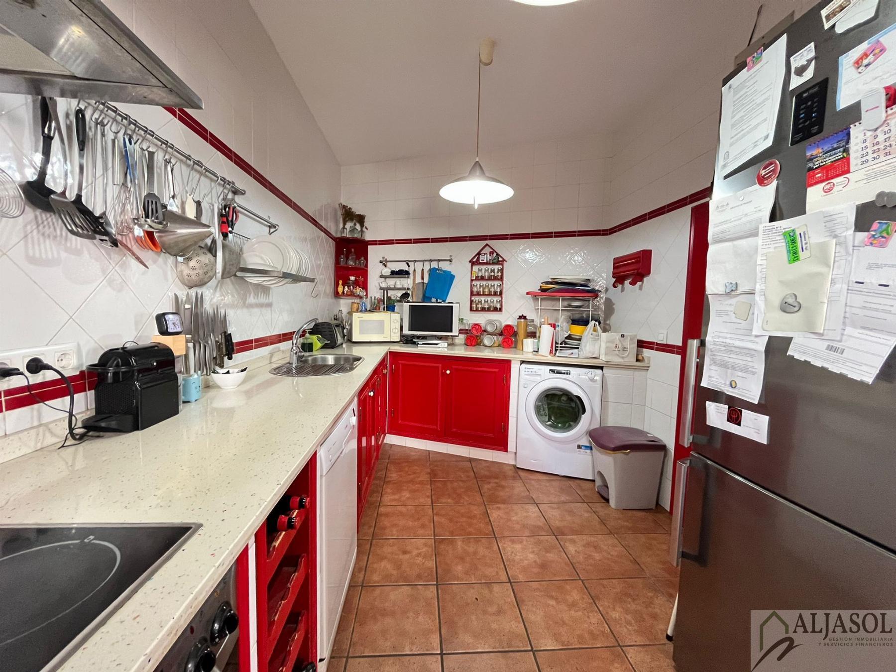 For sale of house in Umbrete