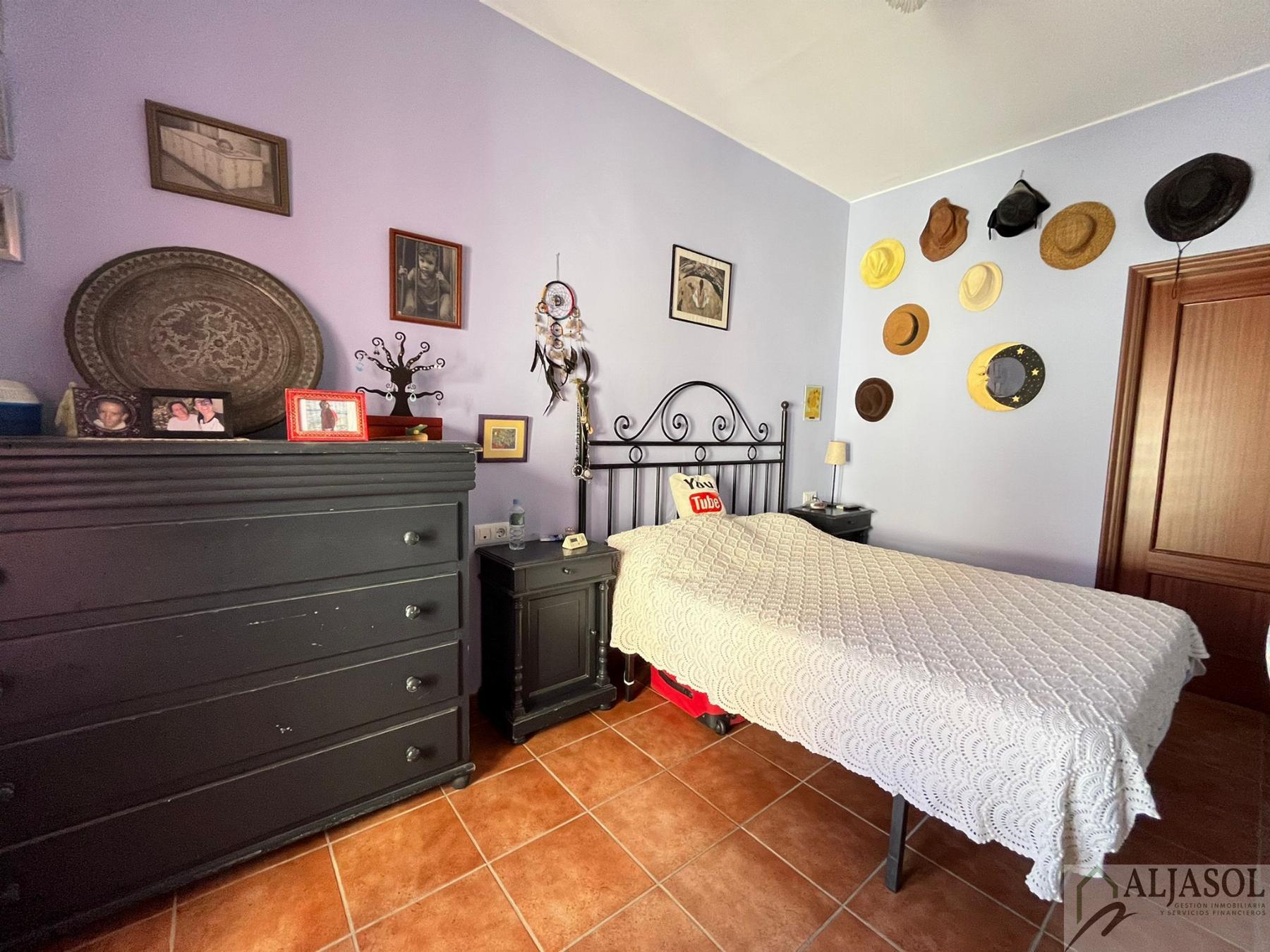 For sale of house in Umbrete