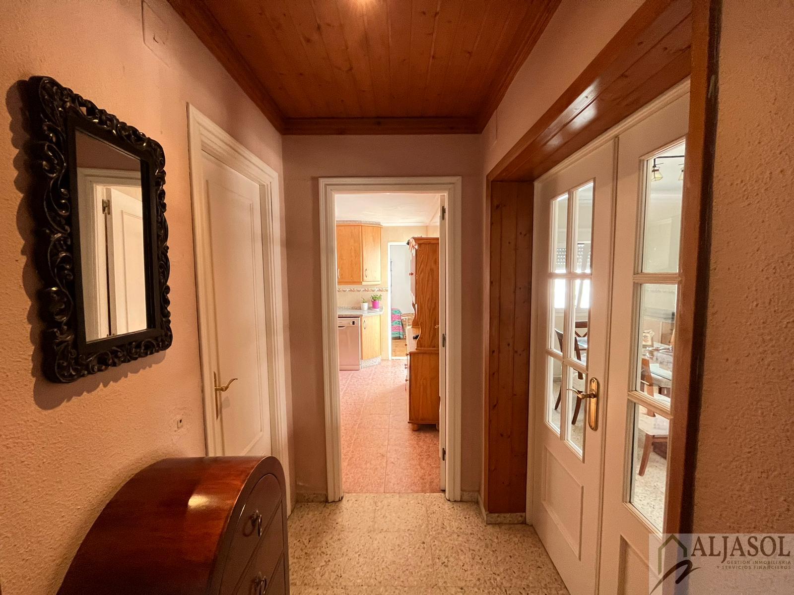 For sale of house in Olivares