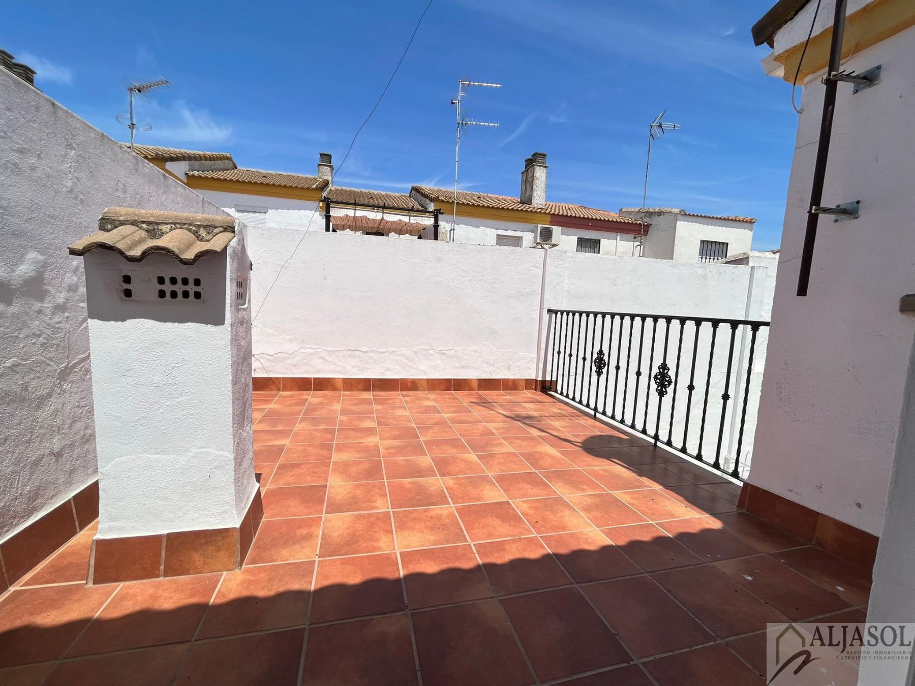 For sale of house in Olivares