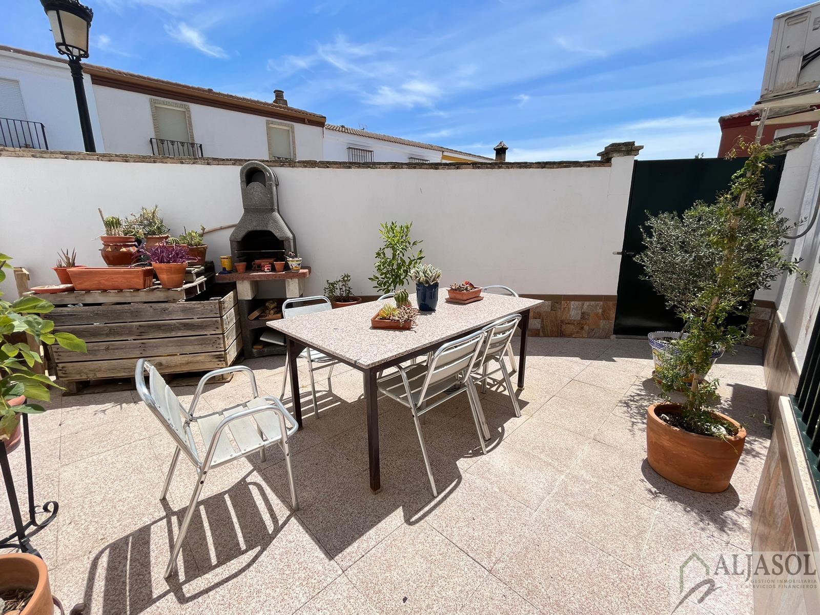 For sale of house in Olivares