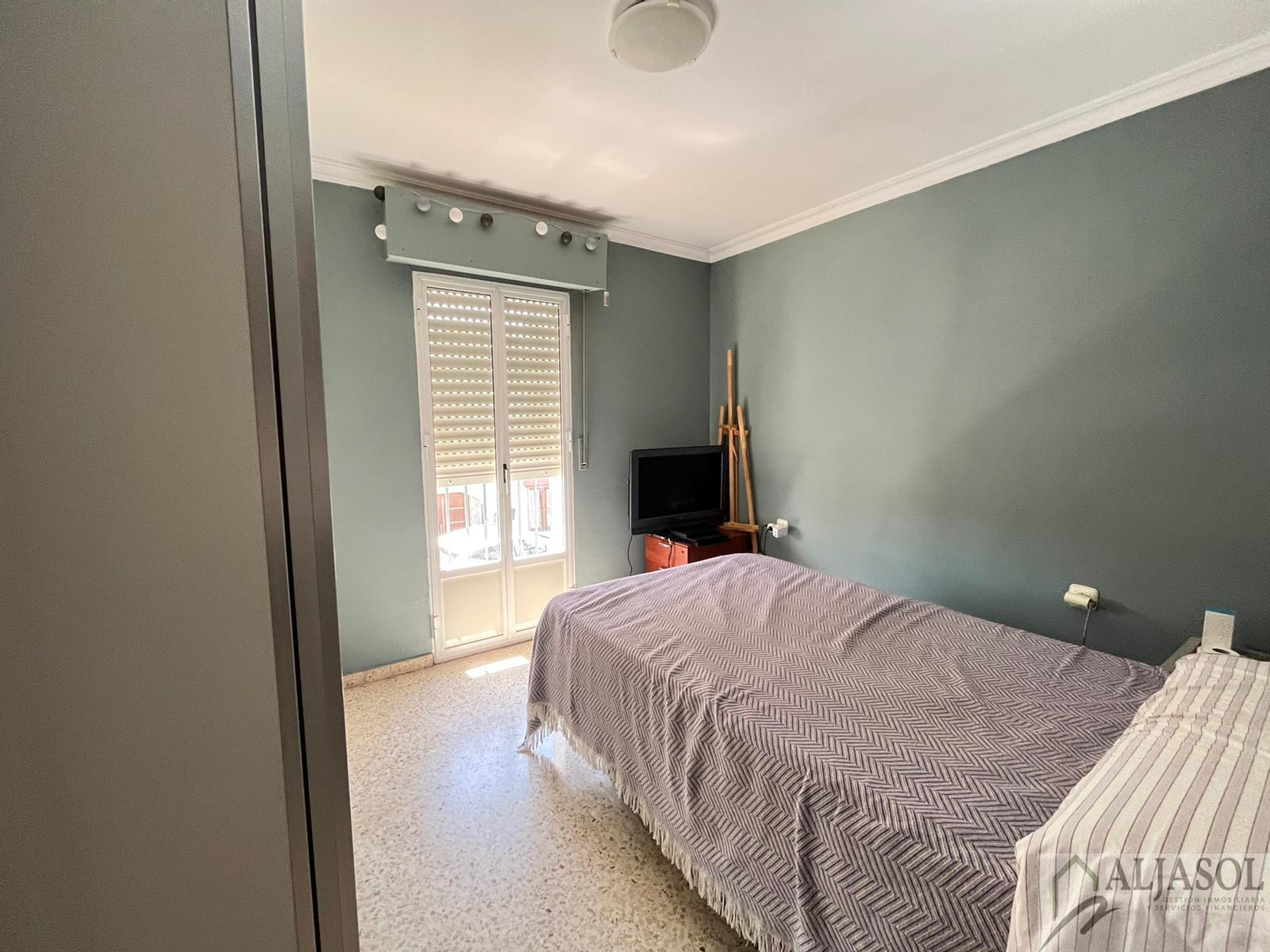For sale of house in Olivares