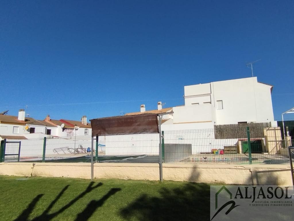 For sale of house in Olivares