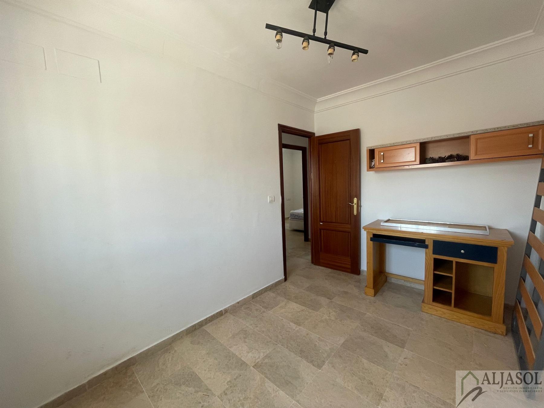 For sale of house in Bormujos