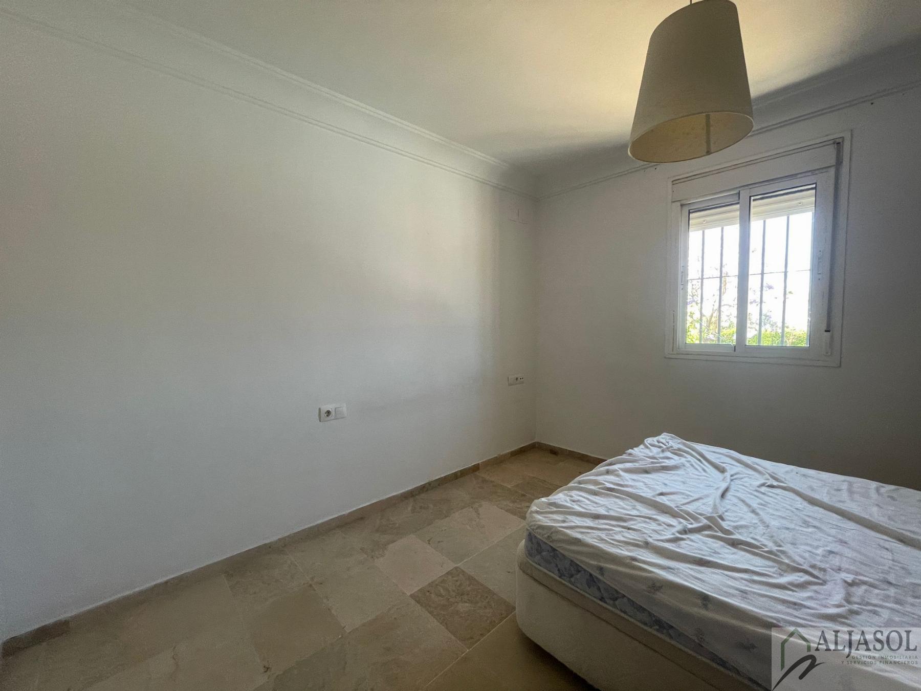 For sale of house in Bormujos