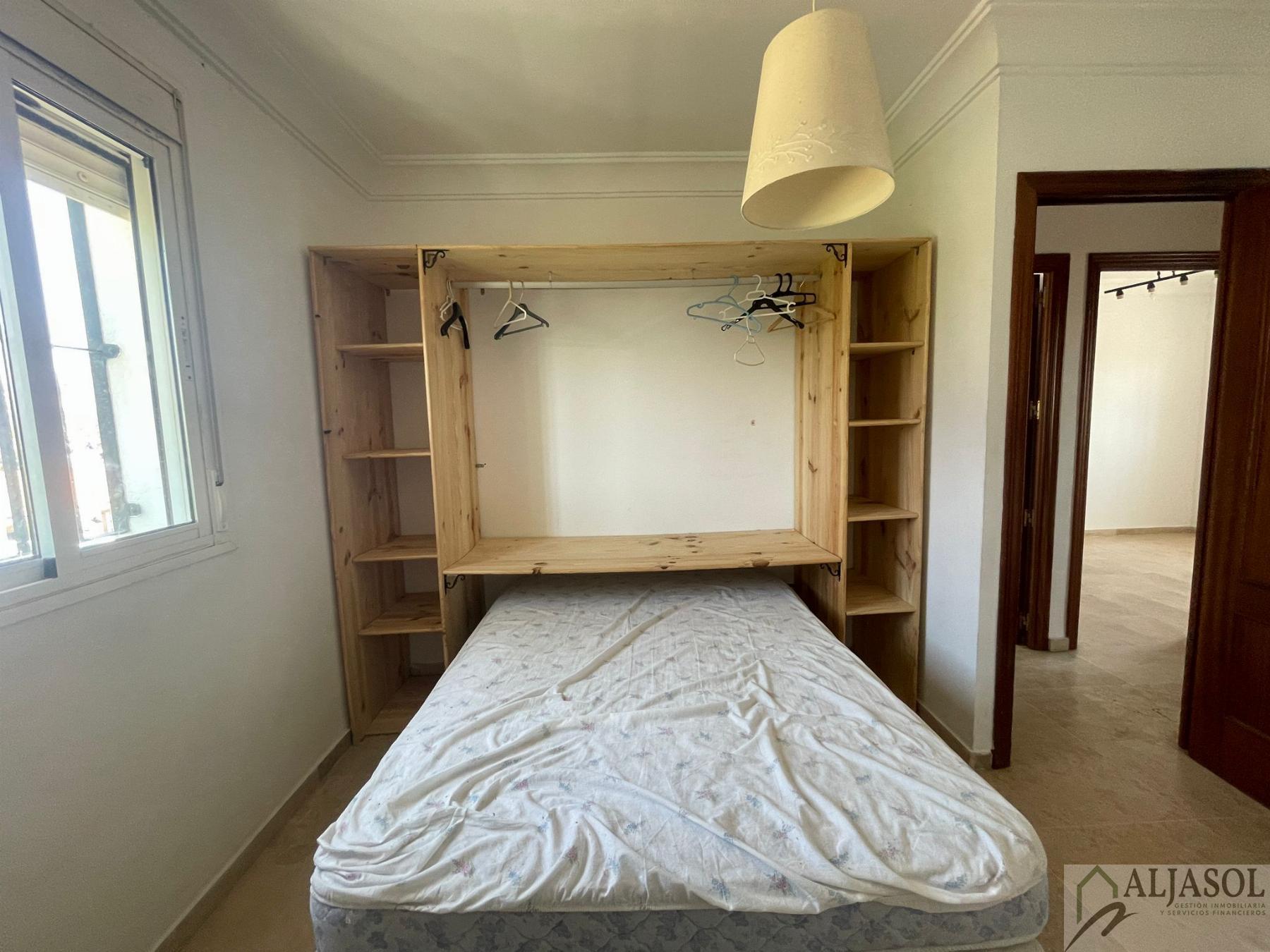 For sale of house in Bormujos