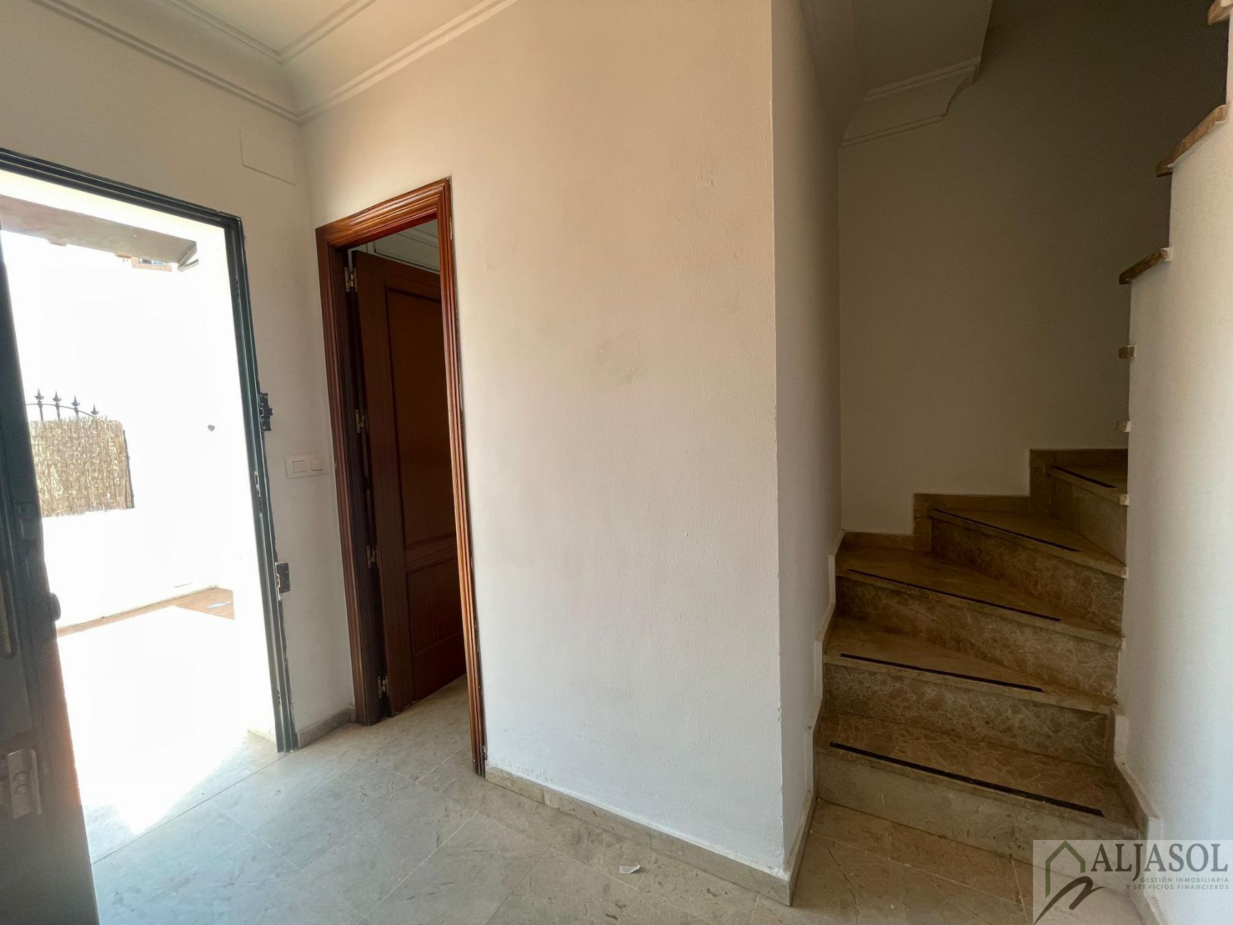 For sale of house in Bormujos