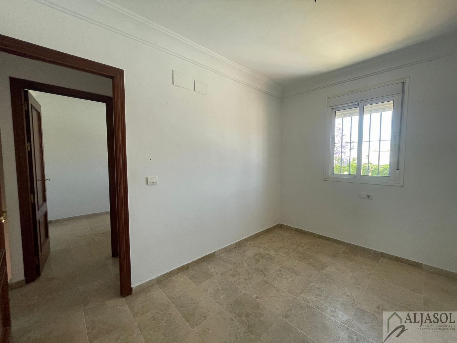 For sale of house in Bormujos