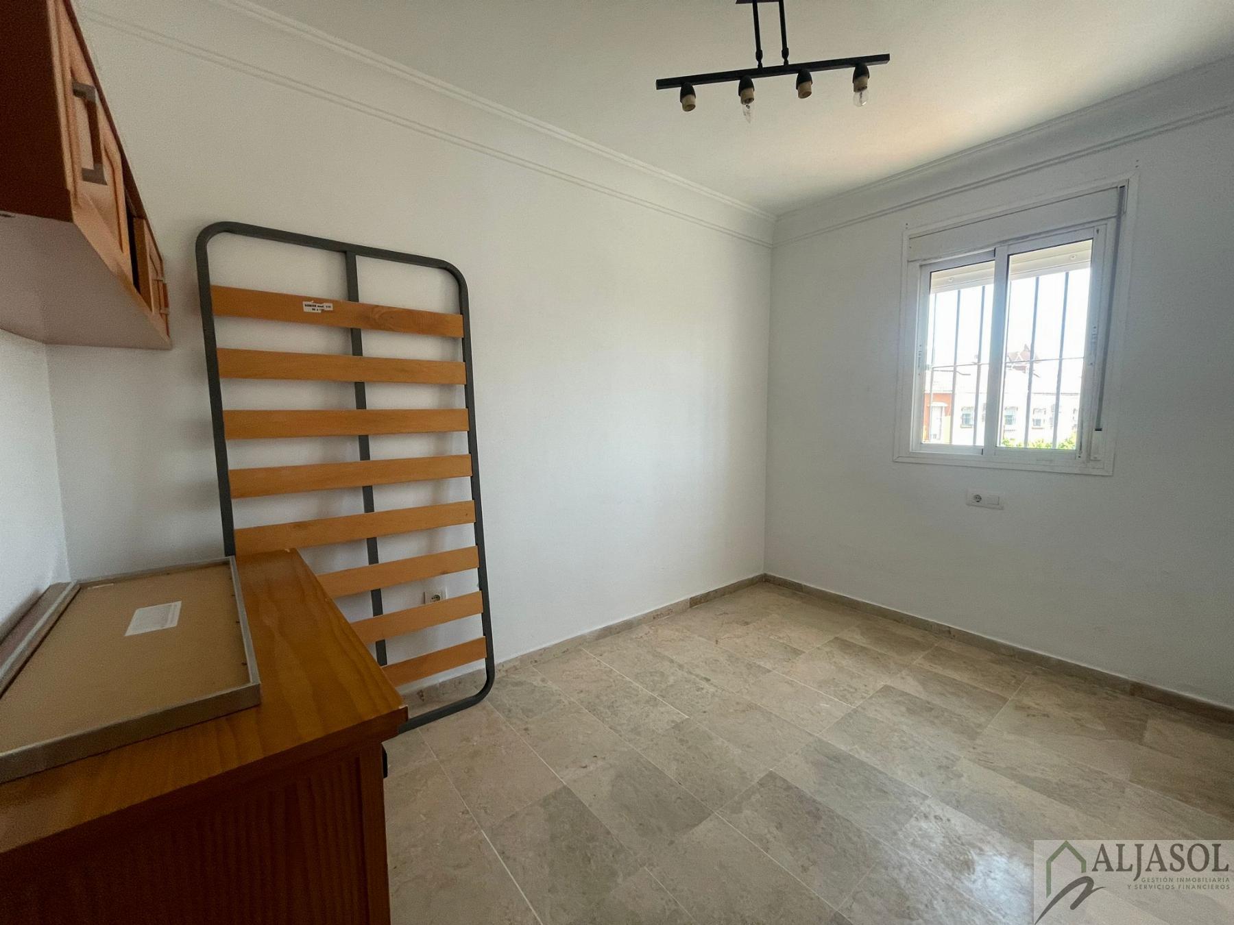 For sale of house in Bormujos