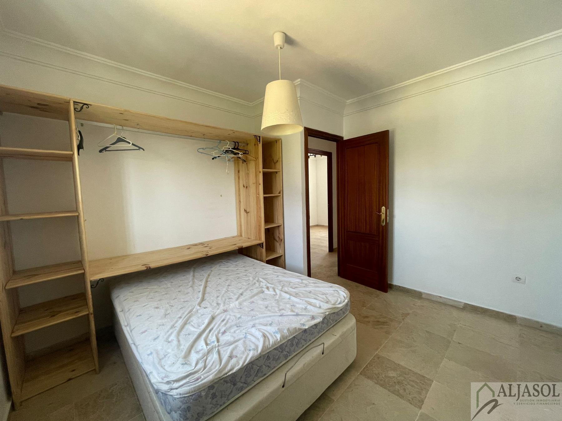 For sale of house in Bormujos