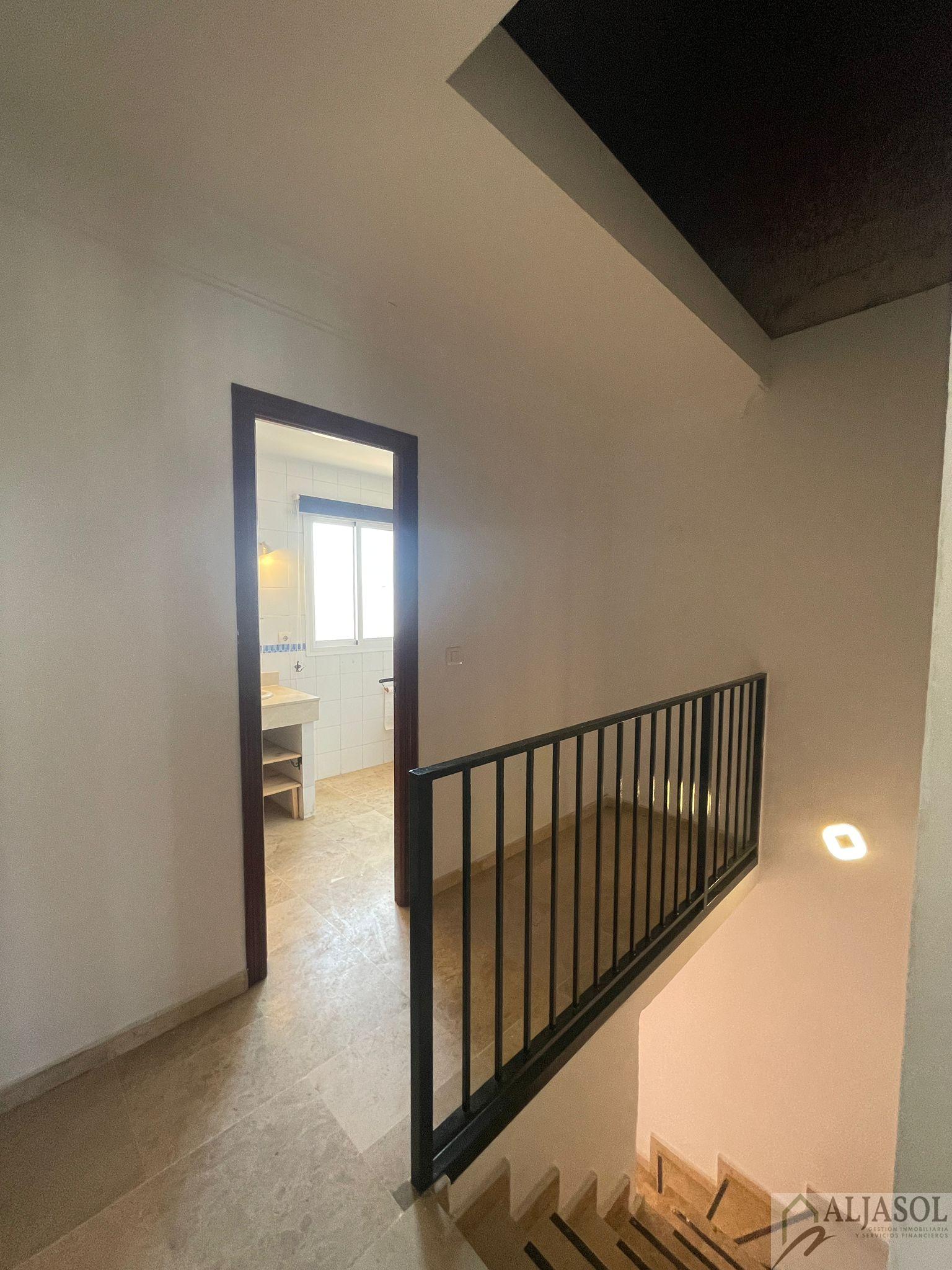 For sale of house in Bormujos