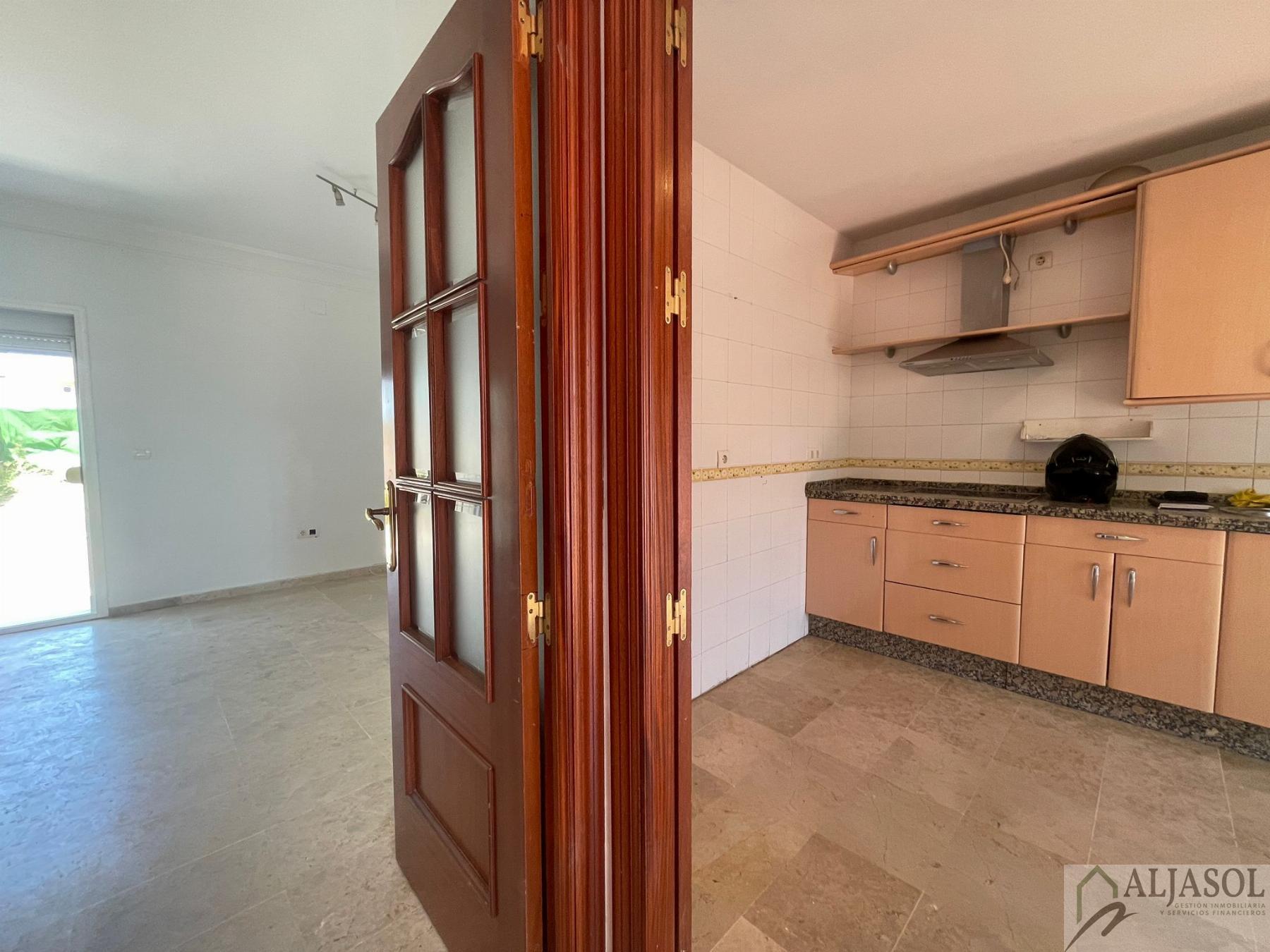 For sale of house in Bormujos