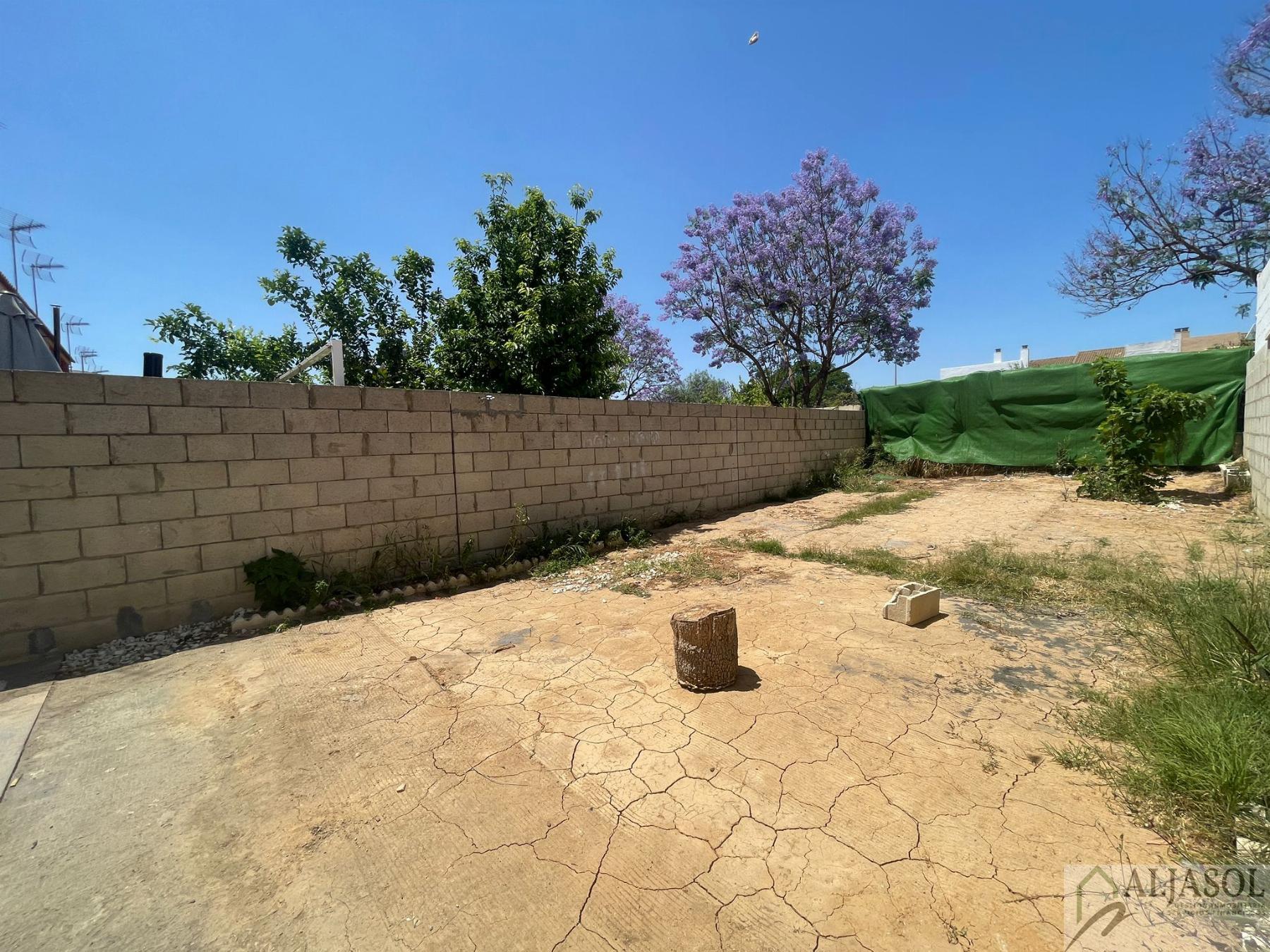 For sale of house in Bormujos