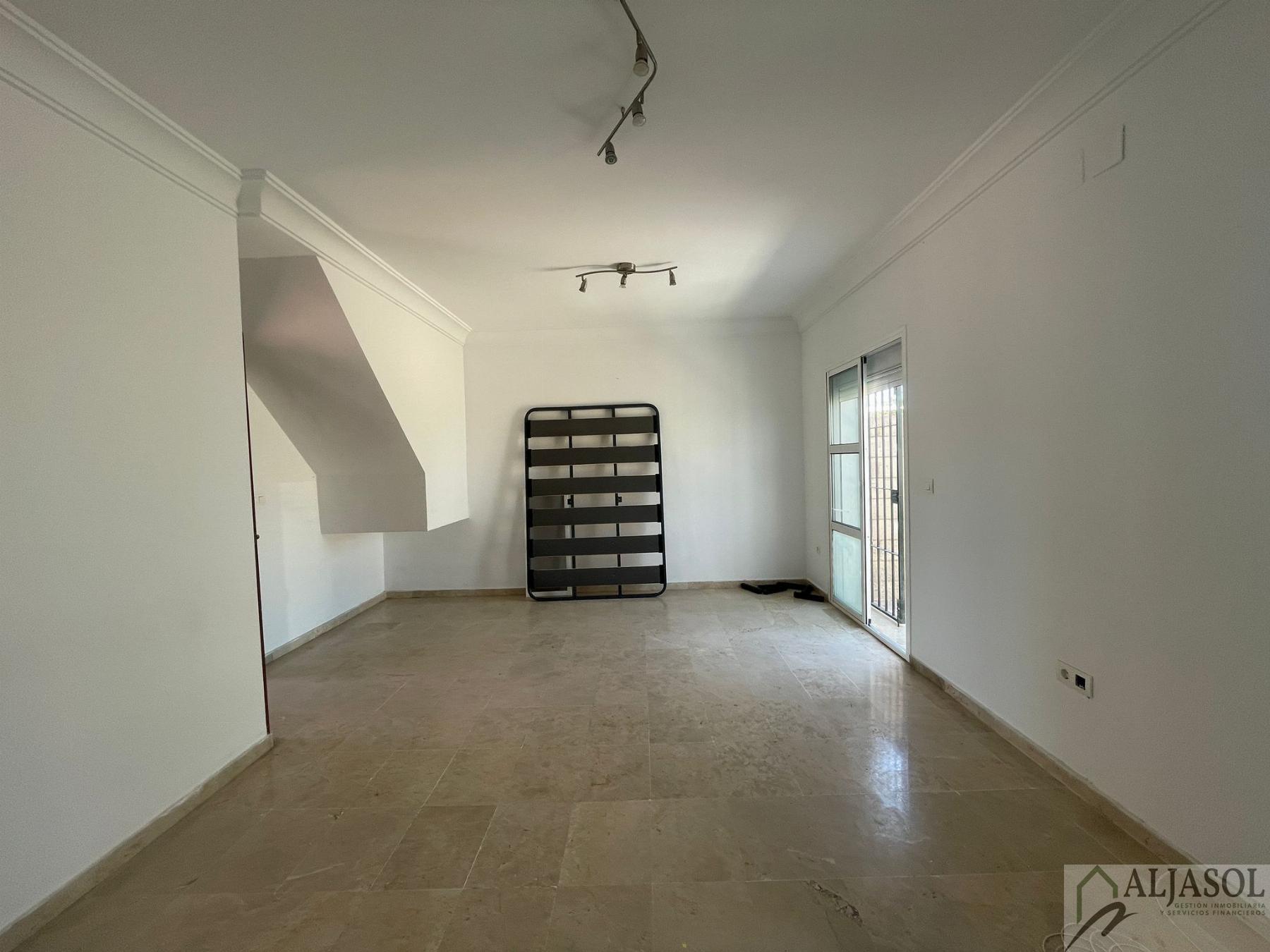 For sale of house in Bormujos