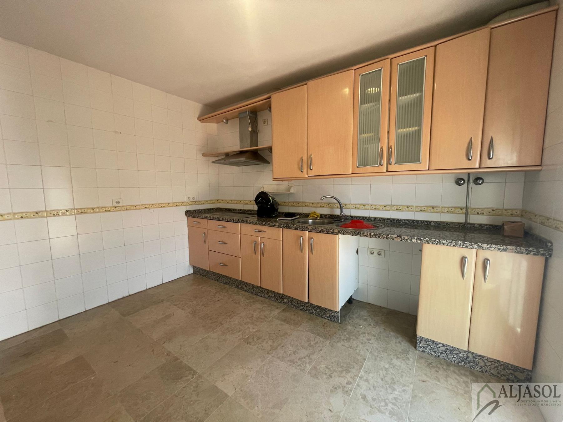 For sale of house in Bormujos