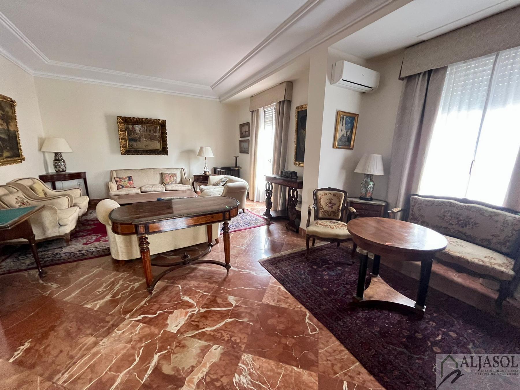 For sale of flat in Sevilla