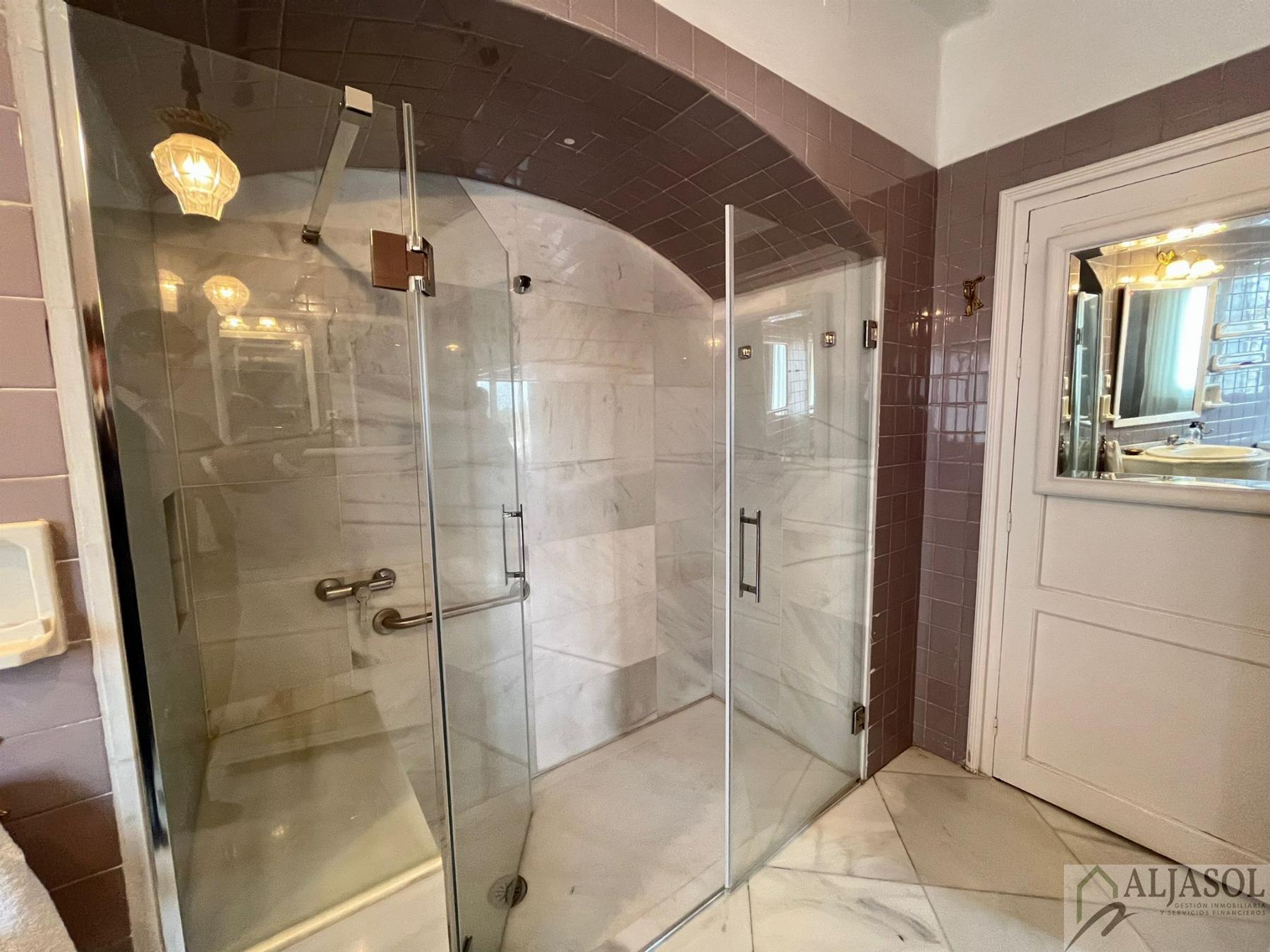 For sale of flat in Sevilla