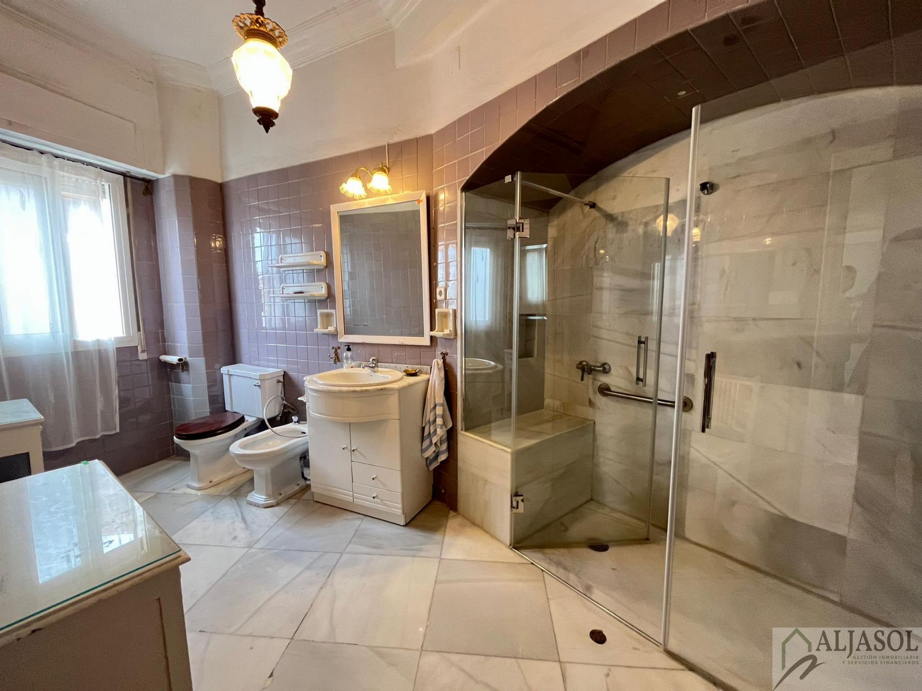 For sale of flat in Sevilla