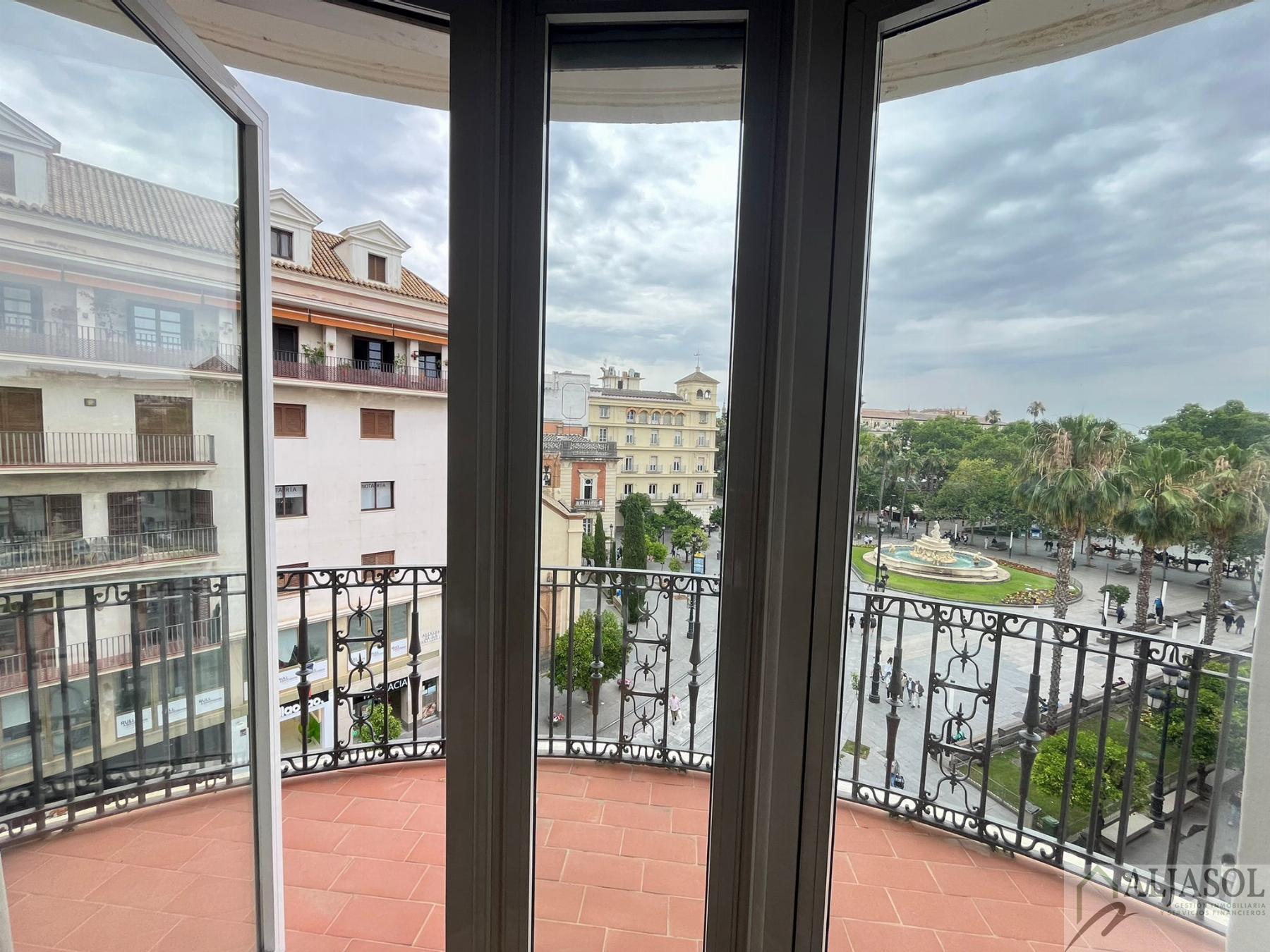 For sale of flat in Sevilla