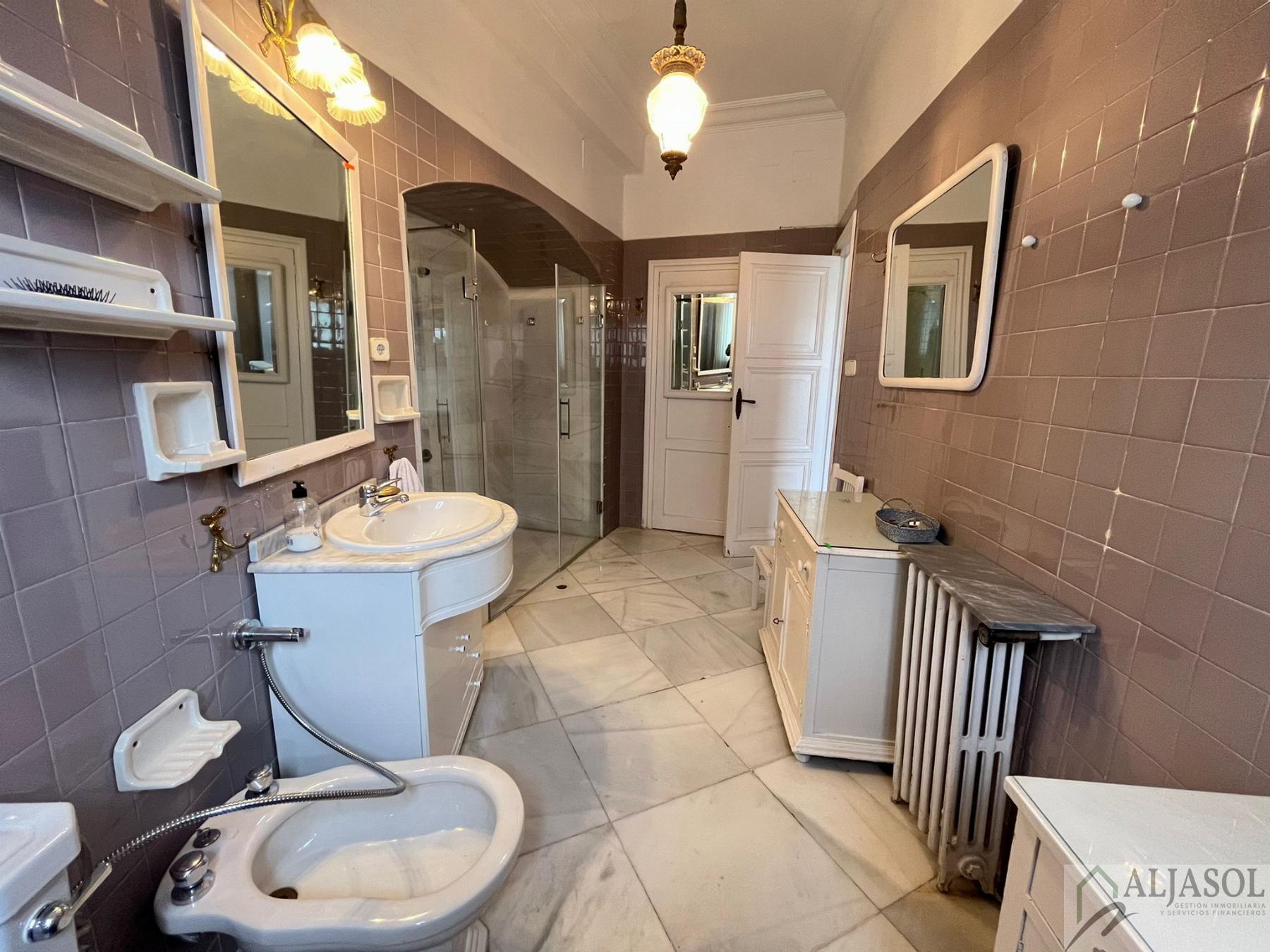 For sale of flat in Sevilla