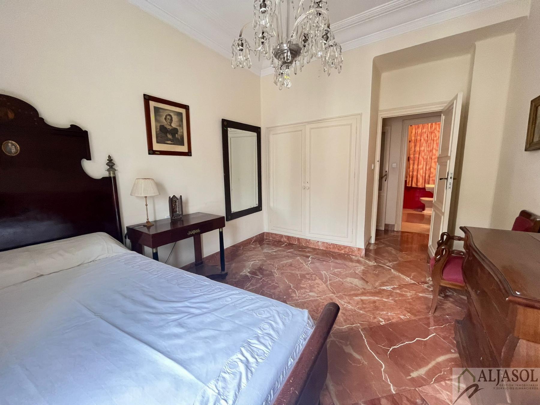 For sale of flat in Sevilla