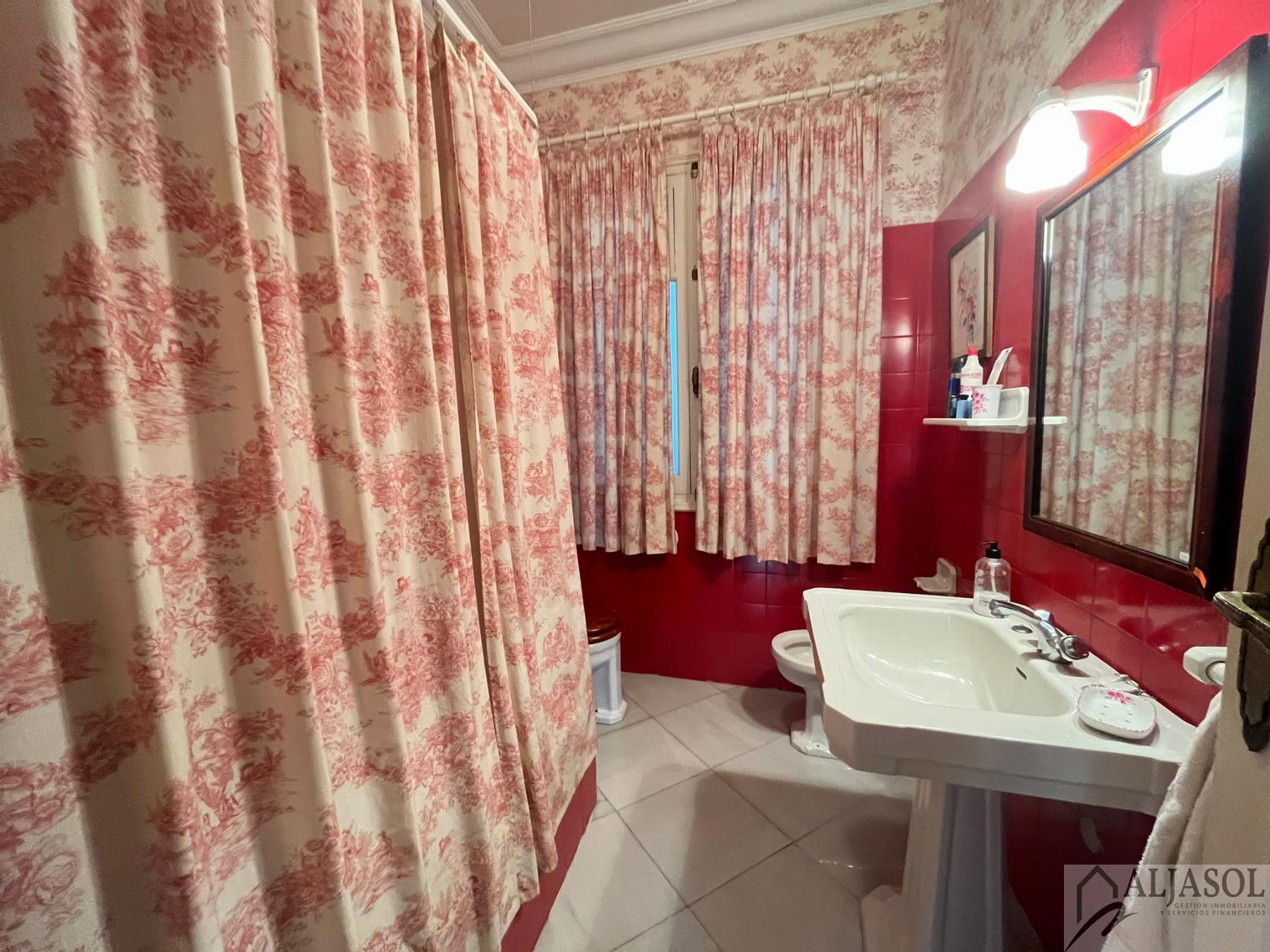For sale of flat in Sevilla