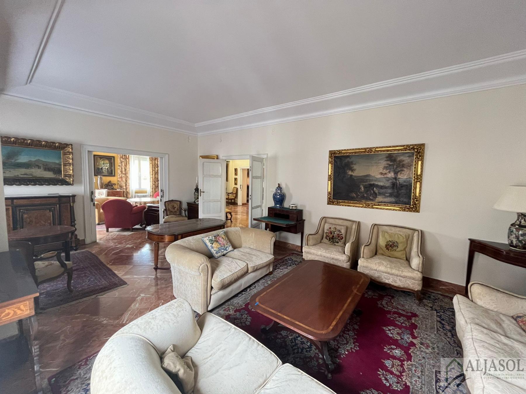 For sale of flat in Sevilla