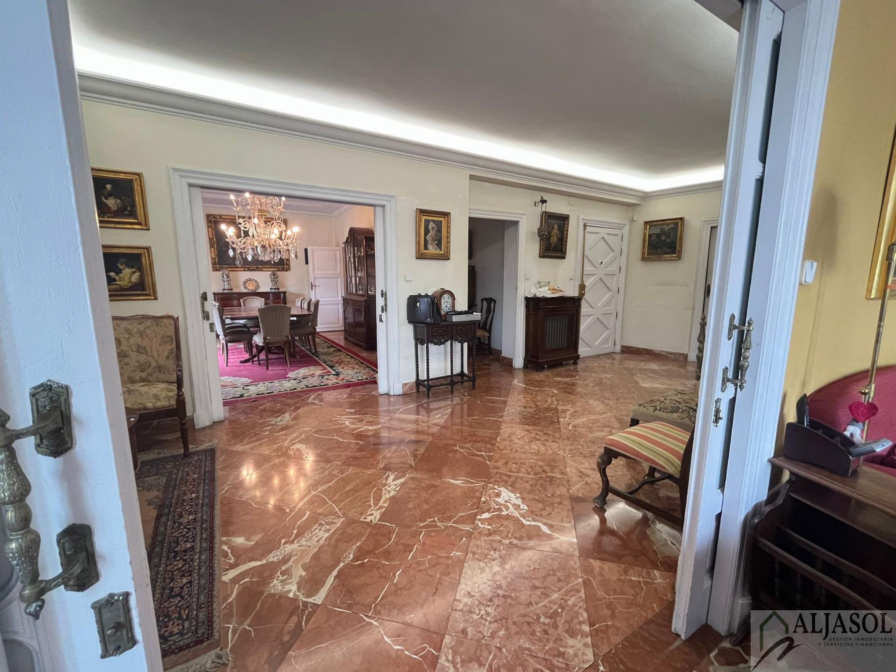 For sale of flat in Sevilla