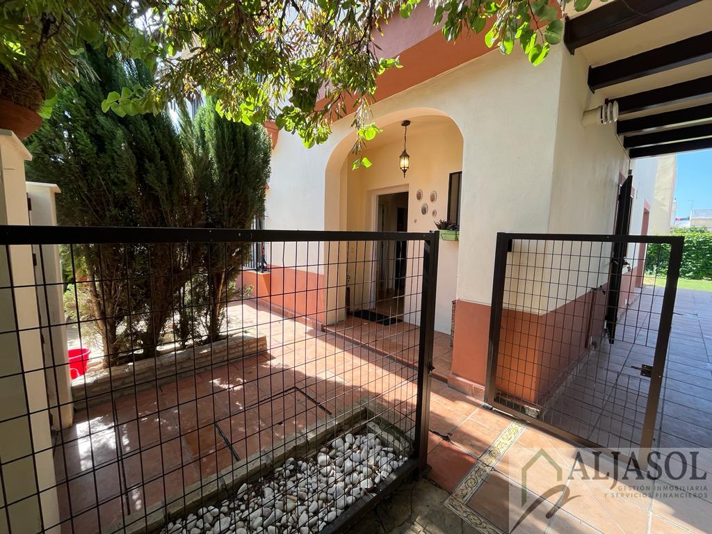 For sale of house in Valencina de la Concepción