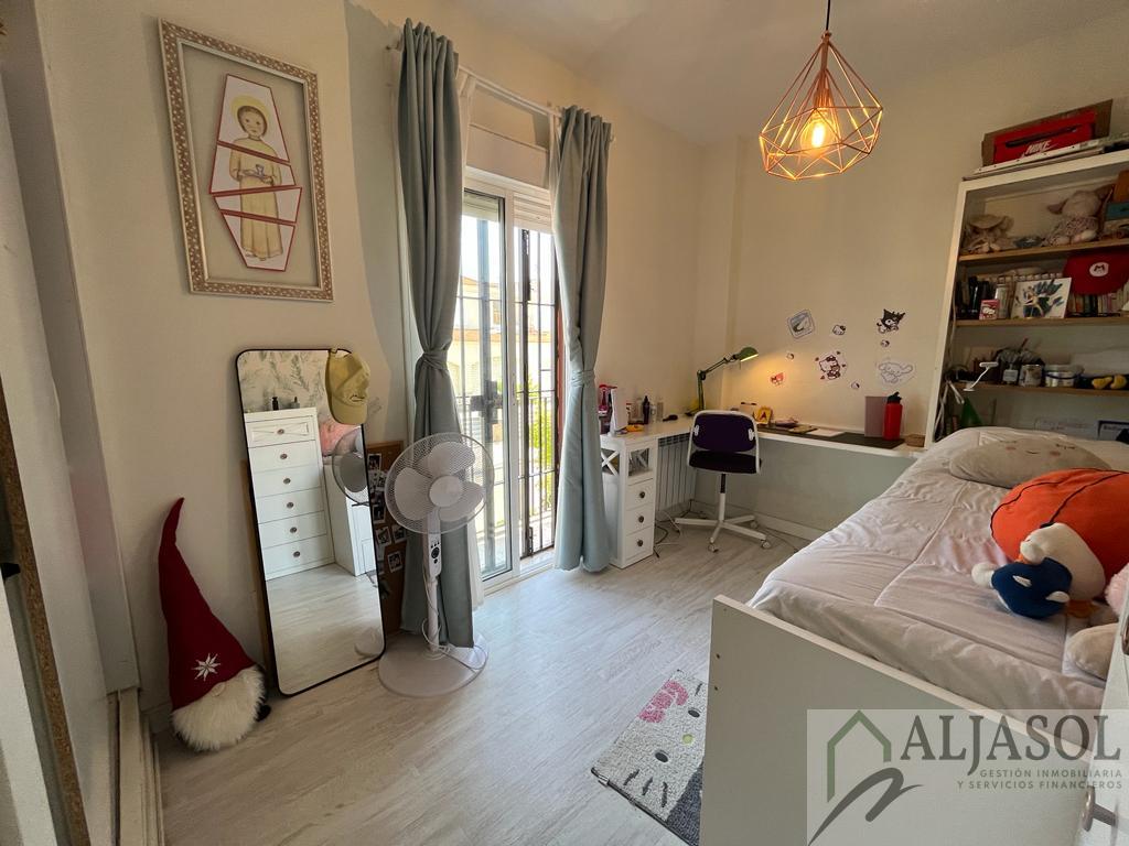 For sale of house in Valencina de la Concepción