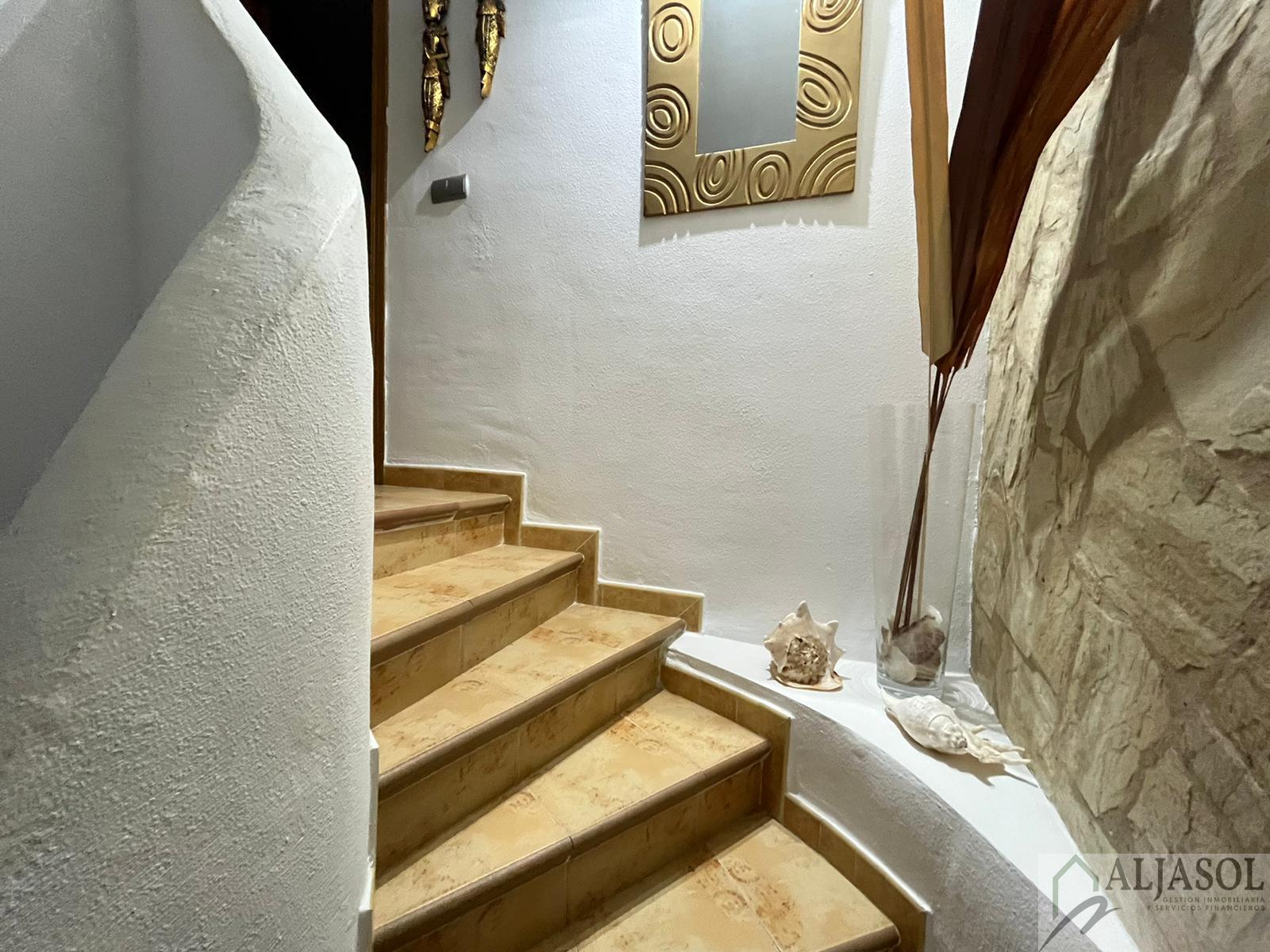 For sale of house in Umbrete