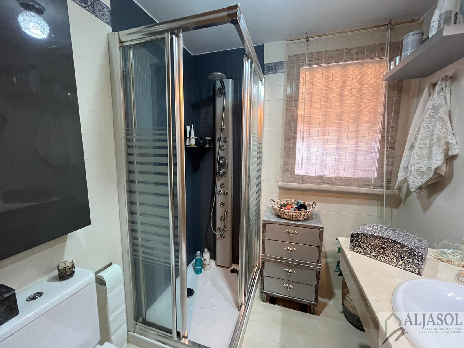 For sale of house in Umbrete