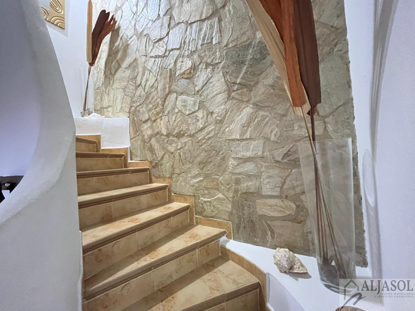 For sale of house in Umbrete