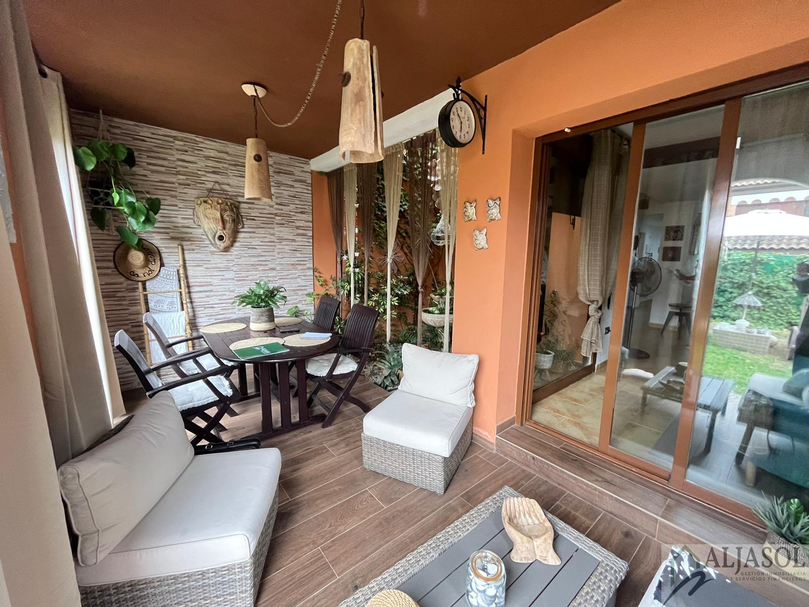For sale of house in Umbrete