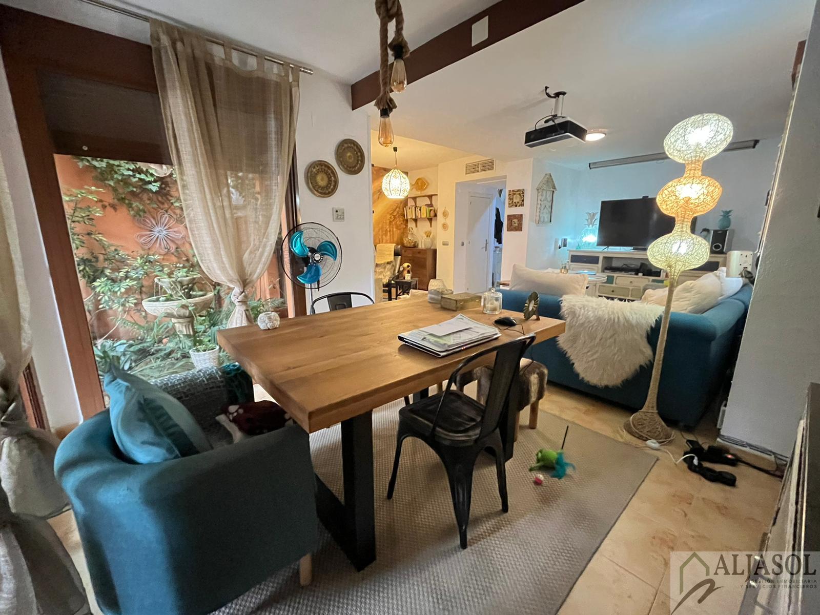 For sale of house in Umbrete