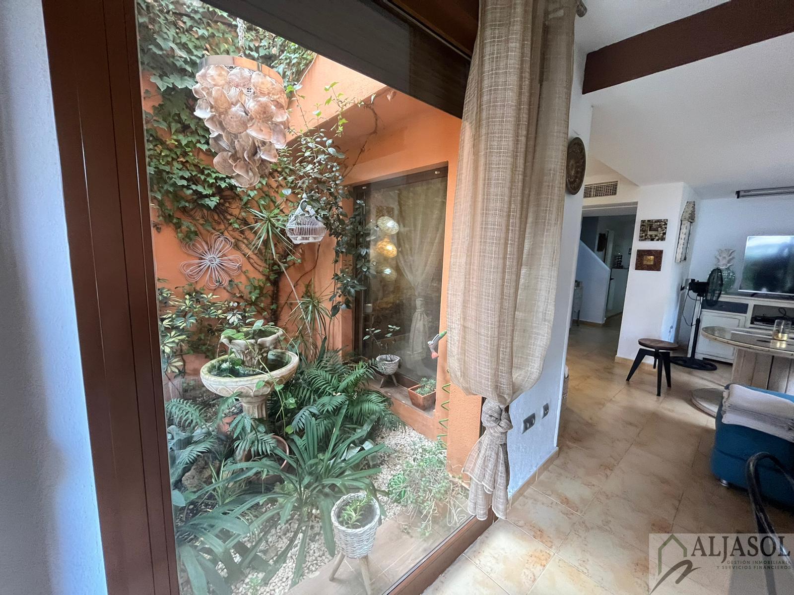 For sale of house in Umbrete