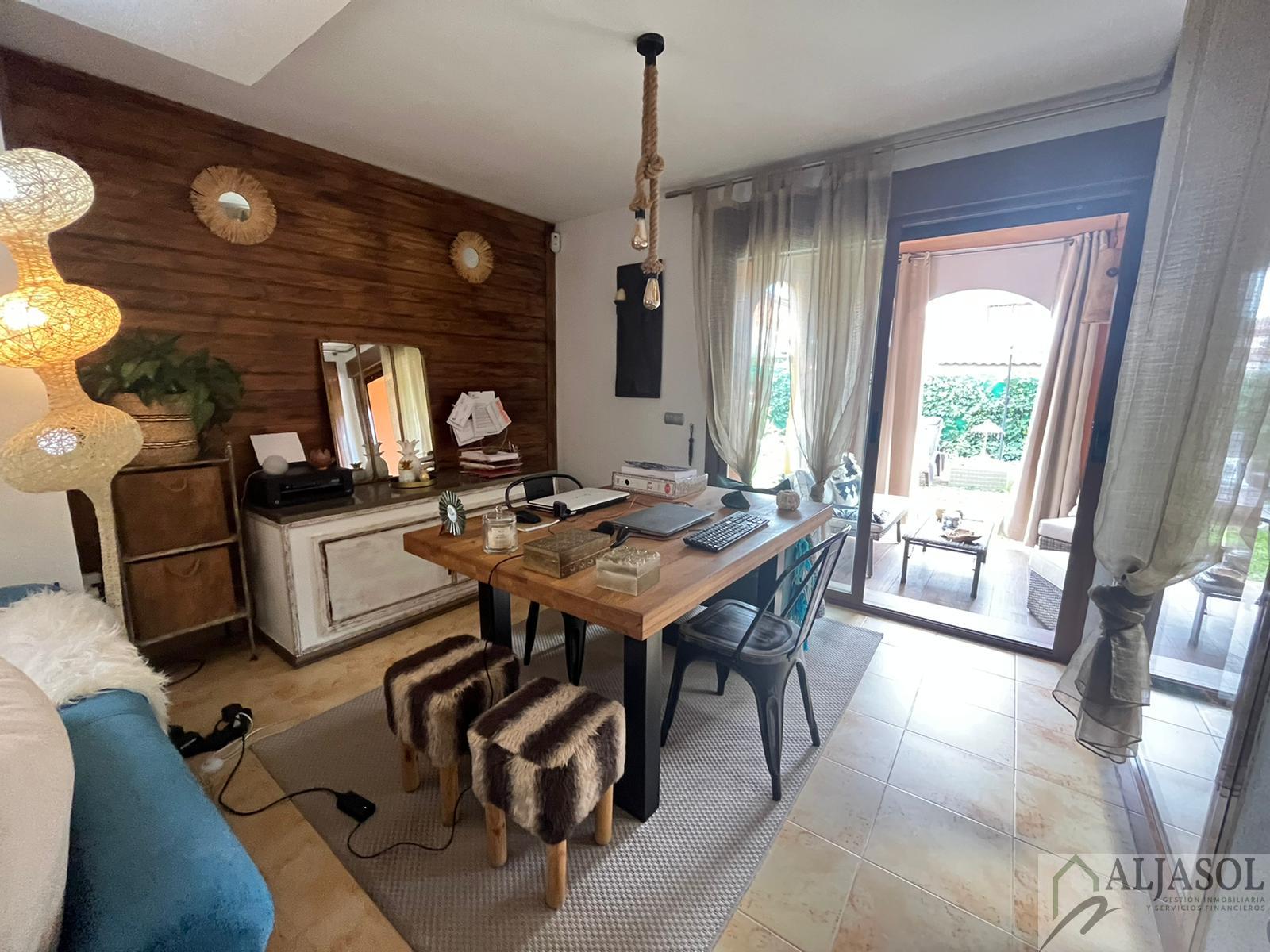 For sale of house in Umbrete