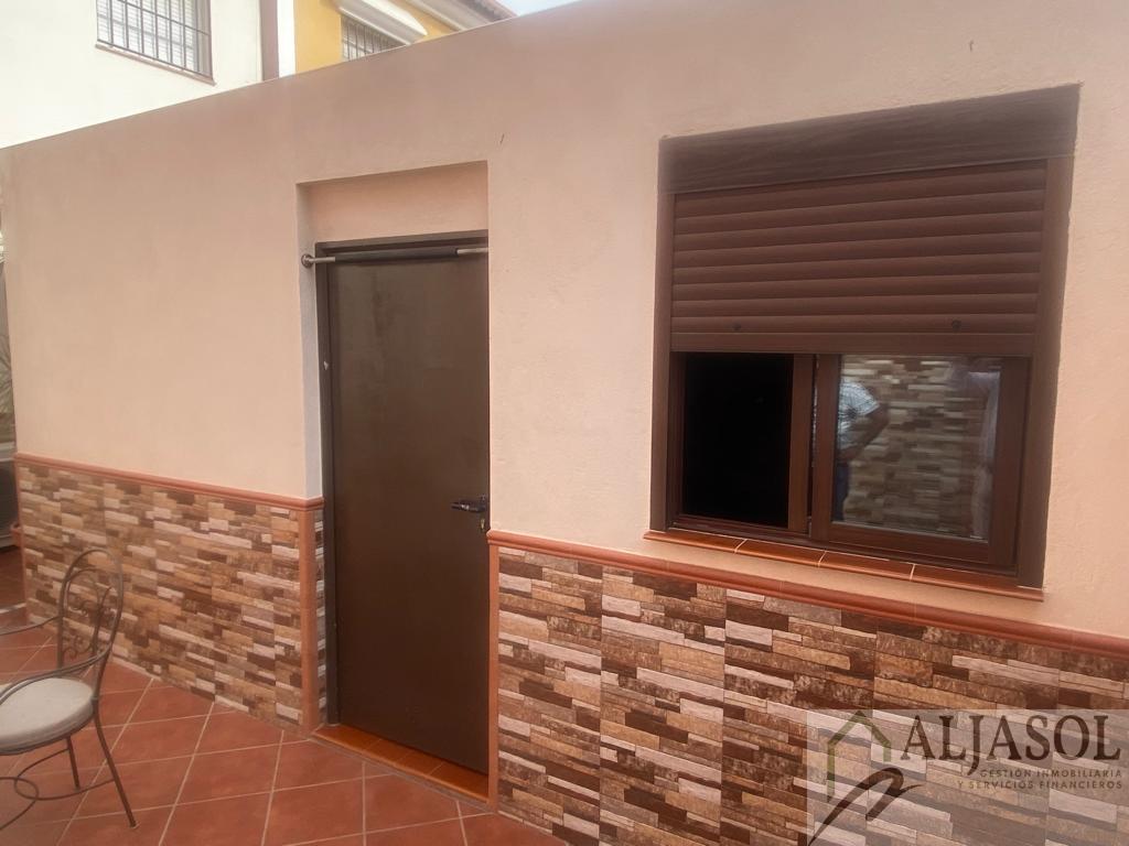 Venta de casa en Benacazón