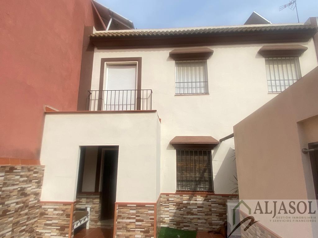 Venta de casa en Benacazón